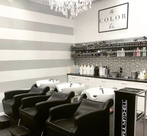 Shampoo Area Ideas Salon, Shampoo Area In Salon, Salon Shampoo Area, Salon Designs, Salon Interior Design Ideas, Minerva Beauty, Nail Salon Interior Design, Beauty Salon Interior Design, Hair Salon Design