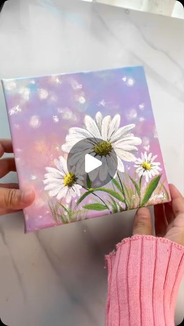 Acrylic painting with Art Rinah 🇲🇾 on Instagram: "Simple daisy painting 🌼🌼🌼 #acrylicpainting #howtopaint #daisypainting #flowerpainting" Simple Daisy Painting, Simple Floral Painting, Painting Daisies, Daisy Painting, Easter Decorations Kids, August 1, Money Gift, Arte Floral, Diy Easter Decorations