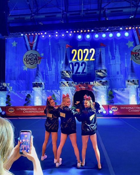 Uca Cheer Nationals Disney, Uca Nationals Disney, All Star Cheer Aesthetic, Outerbanks Girl Outfits, Dance Team Aesthetic, Worlds Cheer, Cheer Disney, Uca Cheer, Cheer Nationals