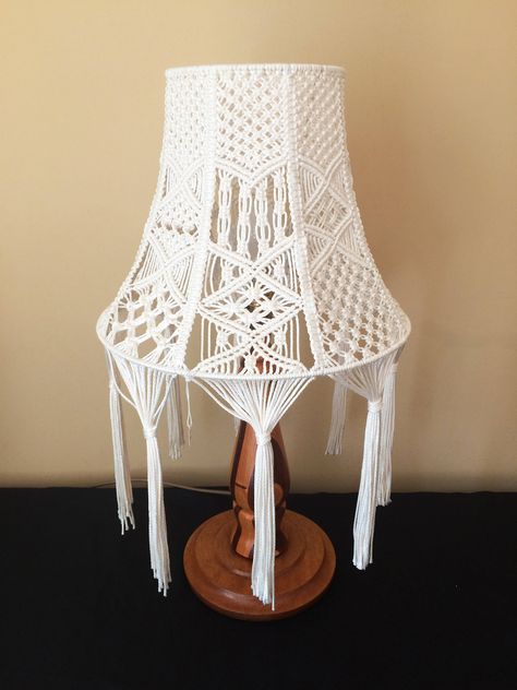 14 inch Macrame Lamp Shade by creesloughmacrame on Etsy https://www.etsy.com/listing/521646474/14-inch-macrame-lamp-shade Macrame Table Lamp, Macrame Light Shade, Lamp Shade Diy, Macrame Light, Macrame Lamp Shade, Wood Burning Patterns Stencil, Balloon Bouquet Diy, Macrame Lamp, Macrame Table