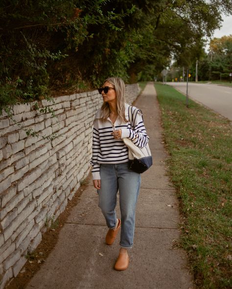 Comfy and Chic Fall Outfits | Busy Mom Outfits #momoutfits #comfyoutfits #falloutfits #bretonstripesweater Fall Millenial Outfits, Comfy Mum Outfit, Casual Sahm Outfits, Petite Mom Outfits, College Tour Outfit For Mom, Parents Weekend Outfit For Mom, Preppy Mom Outfits, Trendy Mom Outfits Fall, Chic Mom Style