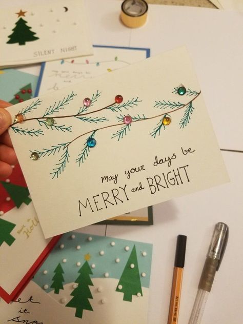 Simple Christmas Cards Drawing, Christmas Cards For Seniors, Christmas Cards For Nursing Home, Cristmass Draw Easy, Diy Christmas Cards For Teachers, Christmas Cards Ideas Simple, Christmas Cards For Grandma, Cristmass Aesthetic Drawing, Christmas Envelope Art Easy