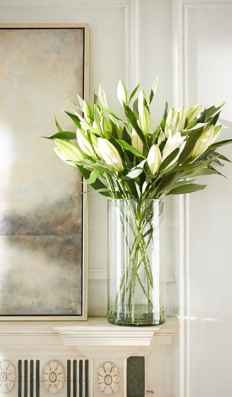 Tall Glass Cylinder Vase Ideas, Glass Cylinder Ideas, Cylinder Vase Ideas, Tall Flower Arrangements, Tall Cylinder Vases, Vase Ideas, Tall Glass Vase, Glass Vase Decor, Long Vase