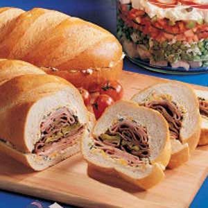 Sandwich For A Crowd, Sandwich Toppings, Big Sandwich, Easy Sandwich, Homemade Ham, Sliced Roast Beef, Cold Sandwiches, Roast Beef Sandwiches, Appetizers For A Crowd