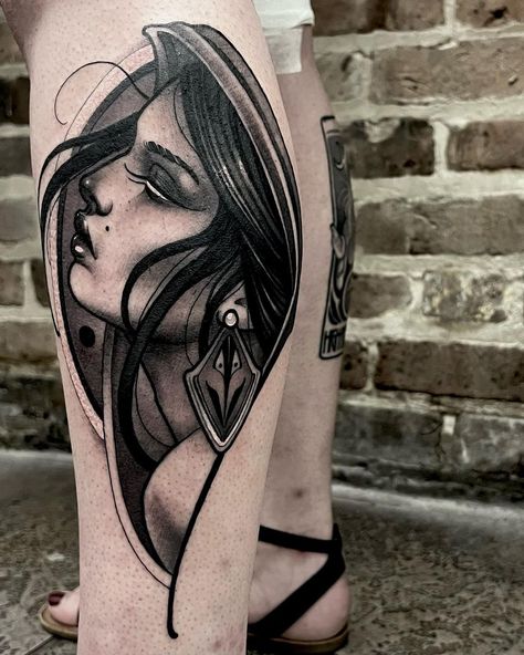 Goth Neo Traditional Tattoo, Neotrad Black And Grey, Black And Grey Neo Traditional Tattoo, Girlhead Tattoo, Neo Traditional Lady Face, Neo Traditional Tattoos Black And Grey, Neo Traditional Black And Grey, Neotraditional Tattoo Black And Grey, Traditional Tattoo Black And Grey