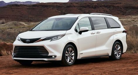 Toyota is recalling a touch over 2,200 Sienna models that could have a defective second-row seat belt assembly. Mom Vehicles, Minivan Life, Sienna Toyota, Sienna Van, Toyota Hybrid, Mom Car, Toyota Venza, Chrysler Pacifica, Toyota Sienna