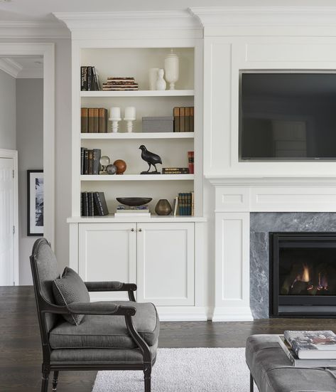 Traditional Tv Wall Design, Fireplaces With Cabinets On Each Side, Built In Shelf Next To Fireplace, Great Room Fireplace With Built Ins, Fireplace Built In Bookshelves, Traditional Fireplace With Built Ins, Modern Fireplace With Built Ins On Both Sides, Living Room Fireplace Built Ins, Fireplaces With Bookcases On Each Side