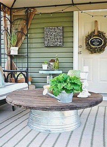 24 Brilliant Front Porch Ideas to Make Guests Feel Welcome Rustic Farmhouse Plans, Screened In Porch Diy, Traditional Porch, Porch Design Ideas, Screened Porch Designs, Building A Porch, Farmhouse Outdoor, Farmhouse Porch, Farmhouse Front