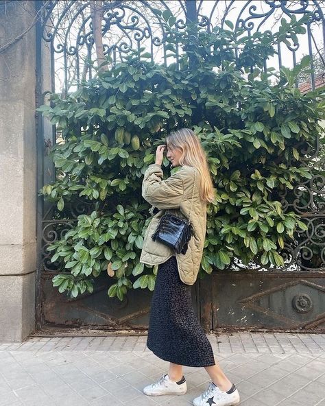 Maje Bag, Spain Fits, Jane Birkin Style, Cold Fits, Style Inspiration Summer, Stockholm Fashion, Winter Fits, Sneakers Outfit, Teen Fashion Outfits