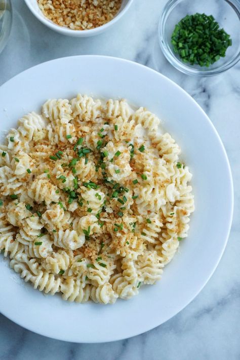 Pasta Table, Miso Recipe, Lemon Garlic Pasta, Roasted Garlic Cloves, Cream Pasta, White Miso, Cashew Cream, Garlic Clove, Perfect Pasta