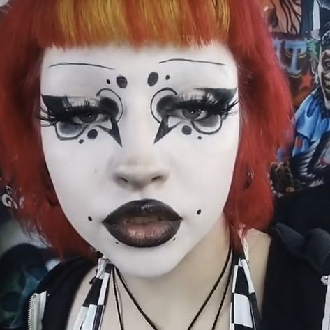 Drag Inspired Makeup, Gothic Clown Makeup, Maquillage Goth, Goth Eye Makeup, Monster Makeup, Funky Makeup, Punk Makeup, Cute Eye Makeup, Graphic Makeup