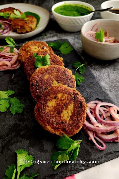 recipe of shami kabab Kabab Recipe Chicken, Shami Kabab Recipe Beef, Chicken Chapli Kabab Recipe, Chicken Reshmi Kabab Recipe, Shami Kebabs, Shami Kabab Recipe, Chicken Seekh Kabab, Chicken Shami Kabab, New Years Eve Snacks