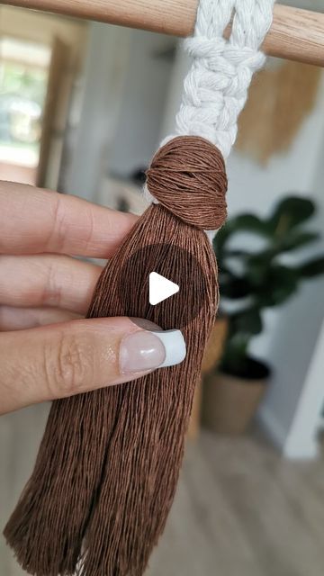 Macrame Decor By Katerina on Instagram: "Macrame tassel tutorial . . . #macrametutorial #macramepattern #knots #tasseldiy" Tassel Tutorial, Macrame Tassel, Tassels Tutorials, Decorative Knots, Knots Tutorial, Diy Tassel, Macrame Decor, Macrame Tutorial, Macrame Design