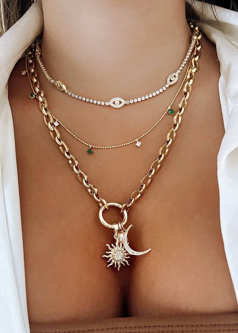 Sun Moon Necklace, Sun And Moon Necklace, Light Sun, Gold Moon Necklace, Whimsical Jewelry, Stacked Necklaces, Jewelry Accessories Ideas, Gold Pearl Necklace, Gold Charm Necklace