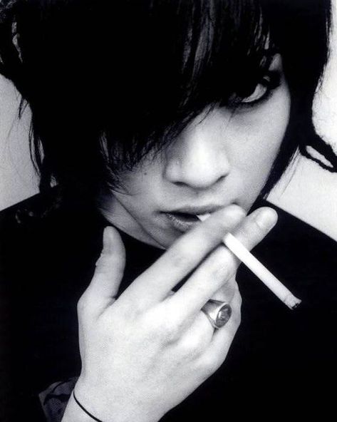 Toshiya Dir En Grey, Dir En Grey, Snowboards, Ravenclaw, Visual Kei, David Bowie, Doctor Who, Art History, Grey