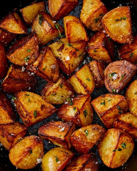 Potato Squash, Pan Fried Potatoes, Fried Potatoes Recipe, Searing Meat, Skillet Potatoes, Vegetables Recipes, Potato Sides, Cooks Illustrated, Crispy Potatoes