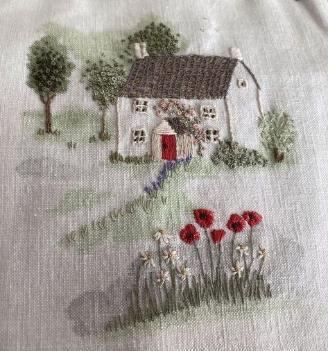 Cottage Embroidery, Embroidered House, Basic Hand Embroidery Stitches, Redwork Embroidery, Hand Embroidery Flowers, Embroidery Monogram, Embroidery Flowers Pattern, Creative Embroidery, Cute Embroidery