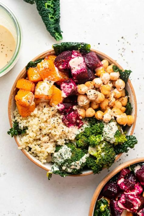 quinoa Archives - Simply Quinoa Quinoa Bowls, Plats Healthy, Healthy Bowls Recipes, Spiced Chickpeas, Simply Quinoa, Miso Dressing, Buddha Bowls, Lunch Bowl, Healthy Bowls