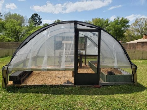 Greenhouse From Trampoline Frame, Trampoline Greenhouse, Greenhouse Porch, Chainlink Fence, Chicken Coop Garden, Fairytale Garden, Greenhouse Plans, Fence Posts, Chain Link Fence