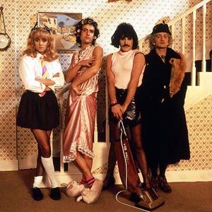 Queen: Want to Break Free Video - group costume. Soo awesome! Bring it back yo! Queen Band Twitter Header, I Want To Break Free, Film Frozen, Borhap Cast, Glenn Miller, Dilly Dally, Freddy Mercury, Queen Photos, Queen Pictures