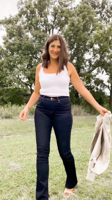 Christine 💖 on Instagram: "Layering essentials from @express #ExpressPartner #ExpressYou #September2022 Loving these skyscraper denim - they make your legs look very long! There is a pretty good stretch to them so very comfortable. The contour tanks and bodysuits are a staple in my wardrobe. They are great on their own or as a layering piece under your sweaters and jackets. I have them in all the neutral colors to make a great base to your outfit. For sizing reference - I’m wearing a larg Skyscraper Jeans Outfit, Layering Essentials, My Wardrobe, Jeans Outfit, Good Stretches, Layering Pieces, Pretty Good, Simple Outfits, Jean Outfits