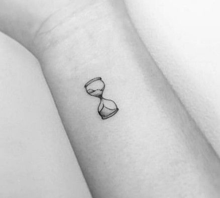 Endless Time Tattoo, Dainty Hourglass Tattoo, Ateez Hourglass Tattoo, Hourglass Tattoo Simple, Kpop Tattoo Ideas Ateez, Small Hourglass Tattoo, Lawyer Tattoo Ideas, Simple Hourglass Tattoo, Psychology Tattoo Minimalist