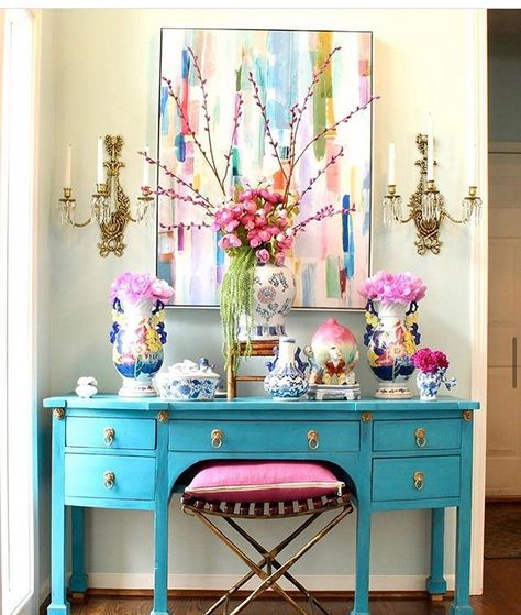 @mollyknox • Instagram photos and videos Gaudy Decor, Chic Spring Decor, Dimples And Tangles, Muebles Shabby Chic, Grand Millennial, Colorful Storage, Chinoiserie Decorating, Deco Studio, Hal Decor