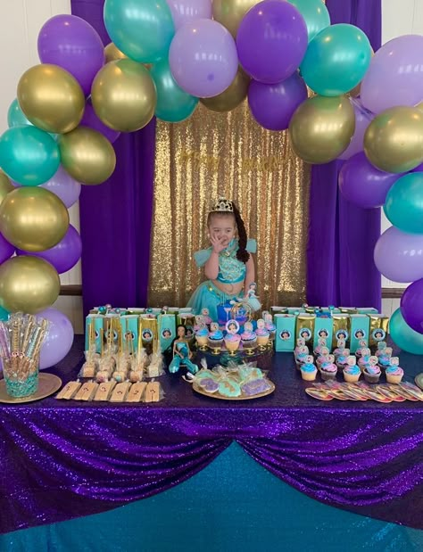 Jasmine Birthday Party Ideas Decoration, Jasmine Themed Birthday Party, Princess Jasmine 1st Birthday Party, Princess Jazmin Birthday Party, Jasmine Birthday Dress, Princess Jasmine 3rd Birthday, Jasmine Birthday Table Decorations, Jasmine Birthday Cake, Princess Jasmine Party