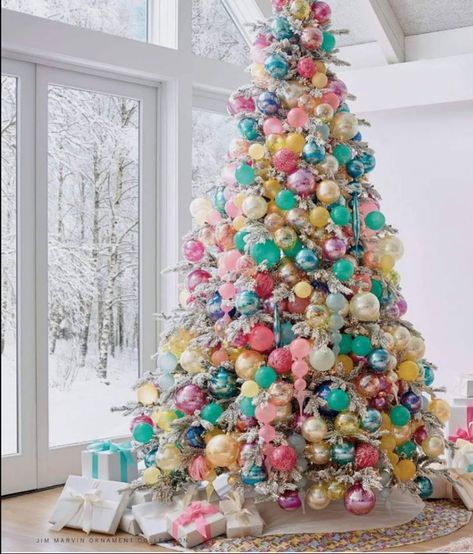 Colored Christmas Tree, Gifts For Boyfriend Christmas, Boyfriend Christmas Gifts, Christmas Wallpaper Aesthetic, Shabby Chic Christmas Tree, Gifts For Mom Christmas, Wallpapers Christmas, 15 Aesthetic, Outfit Ideas Christmas