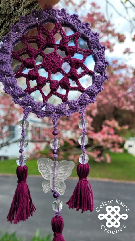 Celtic Knot Crochet, Cute Mandala, Crochet Dreamcatcher Pattern, Crochet Thread Size 10, Thread Beads, Crochet Garden, Crochet Dreamcatcher, Crochet Mandala Pattern, Crochet Wall Hangings