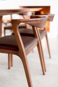 Wood Chair Design, Kursi Cafe, Kursi Bar, Dining Chair Design, Stool Design, Dining Table Design, Modern Dining Chairs, The Continental, Wood Chair