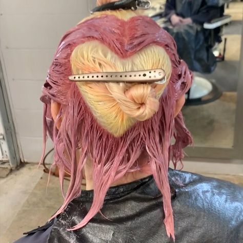 Linh Phan💀HAIRSTYLIST,COLORIST on Instagram: “H E A R T S 💕 watch how the heart shaped sectioning adds unique dimension throughout the hair color. I used Two different shades of PINK…” Pink Peach Hair, Pinwheel Hair Color, Hair Color Placement, Color Block Hair, Cotton Candy Hair, Professional Hair Tools, Hair Color Unique, Candy Hair, Hair Color Techniques