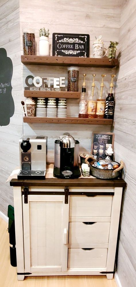 Coffee Vibes Aesthetic, Coffee Bar In Kitchen, Coffee Bar Ideas Kitchen, Coffee Bar Ideas Kitchen Counter, Coffee/wine Bar, Diy Coffee Station, Coin Café, Coffee Bar Station, Coffee Bar Ideas