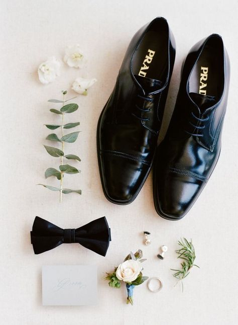 simple accessories Wedding Flatlay, Groom Accessories, Wedding Details Photography, Groom Shoes, Groom And Groomsmen Attire, Wedding Flats, Groom Groomsmen, Wedding Photography Tips, Black Tie Affair