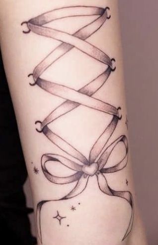 Corset Tattoo Design, Ribbon Back Tattoo, Corset Bow Tattoo, Corset Tattoo Leg, Lace Ribbon Tattoo, Gothic Bow Tattoo, Learning Tattoo, Girl Tattoo Design, Girl Tattoo Ideas