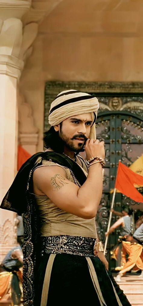 Magadheera Ram Charan, Ram Charan Magadheera, Actress Photoshoot, Bollywood Wallpaper, Lion Couple, Prabhas Pics, Pawan Kalyan, Ram Charan, Indian Actors