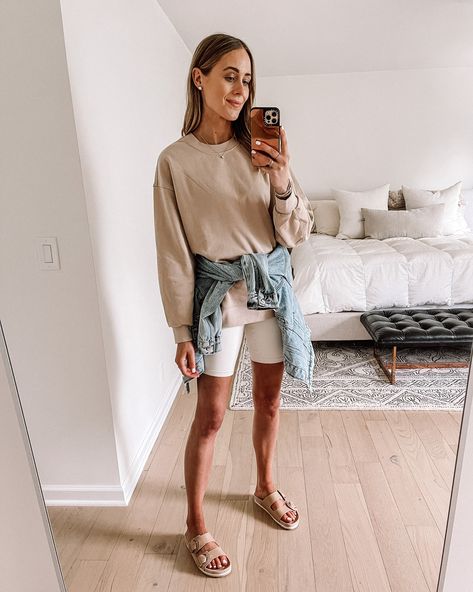 Athleisure Outfits Summer, Outfits Athletic, Biker Shorts Outfit, Fashion Jackson, Shorts Outfit, Athleisure Outfits, Shorts Summer, Spring Summer Outfits, Biker Shorts