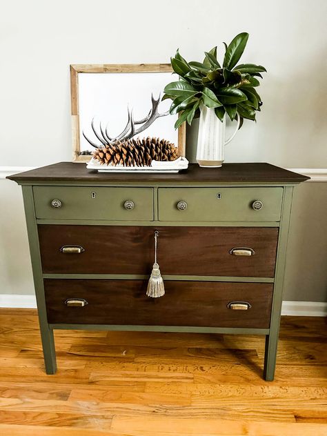 Moody & Dark Dresser With Wood Top, Moody Green, Dresser Ideas, Green Dresser, Grandma's House, Old Fashioned Recipes, Basement Bathroom, Upcycle Recycle, Grandmas House