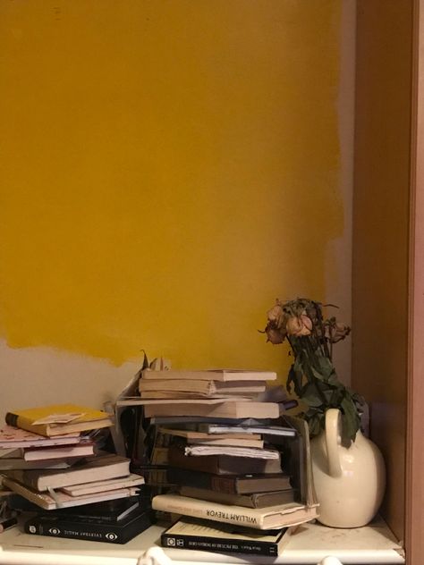 sunday kinda luv #room #roomdecoration #aesthetic #yellow #academia Yellow Academia Aesthetic, Yellow Academia, Acedamia Aesthetic, Hufflepuff Aesthetic, Light Academia Aesthetic, Aesthetic Yellow, Yellow Interior, Yellow Aesthetic, + Core + Aesthetic