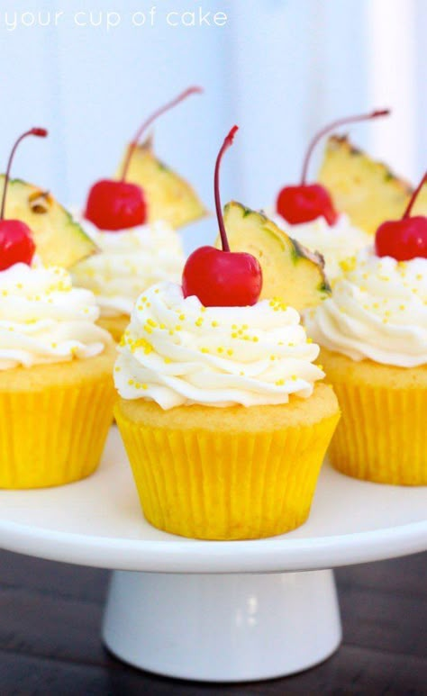 Pineapple Cupcakes, Savory Cakes, Coctails Recipes, Cream Cupcakes, Fresh Pineapple, Homemade Cake, Cupcake Flavors, Cake With Cream Cheese, Yummy Cupcakes