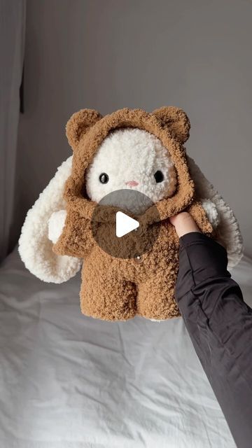 Teddy Bear Craft, Bunny Teddy Bear, Crochet Onesie, Teddy Bear Onesie, Onesie Pattern, Bear Onesie, Amigurumi Teddy Bear, Teddy Bear Crochet, Teddy Bear Knitting Pattern