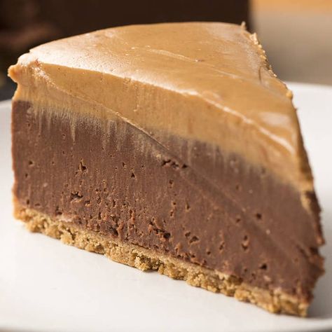 No-Bake Chocolate Peanut Butter Cheesecake Peanut Butter Chocolate Cheesecake, Peanut Butter Cheesecake Recipes, Cheesecake Recipes Philadelphia, Dessert Thermomix, Chocolate Peanut Butter Cheesecake, Cheesecake Recipes Classic, Peanut Butter Cheesecake, Easy Cheesecake Recipes, Peanut Butter Filling