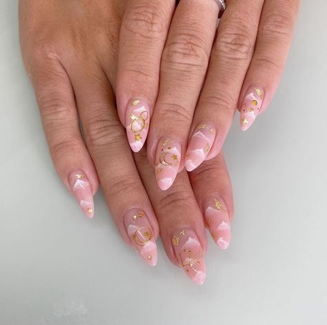 pink clouds sky sunset astrology nail art almond acrylic short chic cute nails moon stars zodiac sign Almond Nails Stars And Moon, Almond Cloud Nails, Pink Sunset Nails, Pink Moon Nails, Star Sign Nails, Astrological Nails, Astrology Nail Art, Zodiac Nails Designs, Pink Cloud Nails