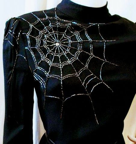 Diy Clothes Design, Spider Webs, Shoe Lace Patterns, Shoe Lace, Lace Patterns, Embroidery And Stitching, Character Outfits, Spider Web, Upcycle Clothes