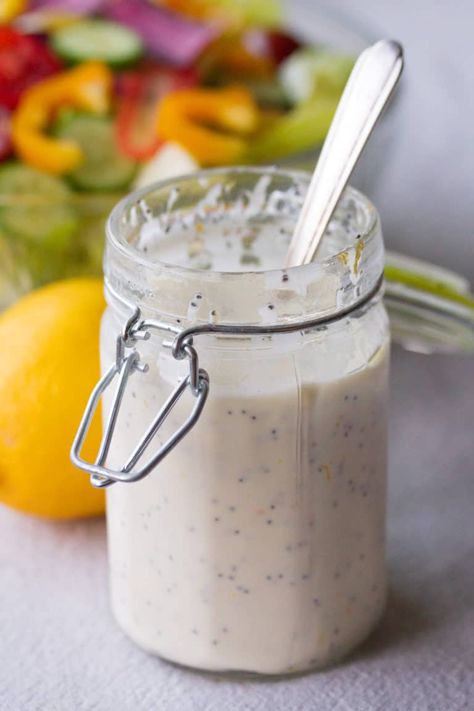 Vegan Italian Dressing, Homemade Creamy Italian Dressing, Creamy Italian Dressing, Easy Homemade Salad Dressing, Poppyseed Dressing, Savory Salads, Salad Dressing Recipes Homemade, Fresh Fruit Salad, Vegan Italian