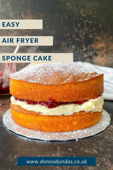 Airfryer Cake, Air Fryer Baking Recipes, Cake In Air Fryer, Cake Air Fryer, Air Fryer Cakes, Moist Sponge Cake, Air Fryer Cake Recipes, Air Fryer Cake, Air Fryer Baking