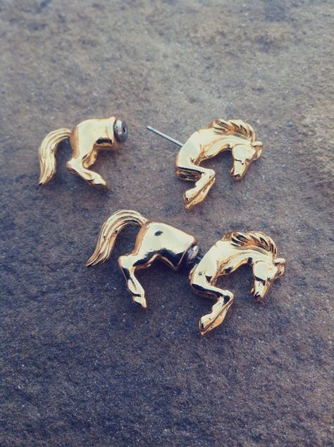 . 3d Horse, Horse Ears, Horse Fashion, Horse Earrings, Unicorns And Mermaids, Looks Country, Equestrian Jewelry, Cowgirl Jewelry, Horse Accessories