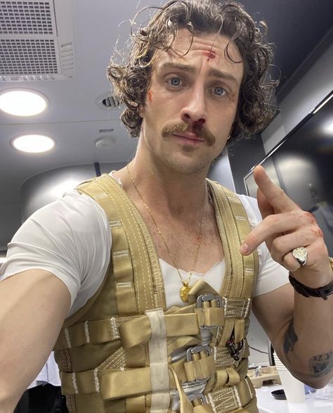 Pop Crave on Twitter: "Aaron Taylor-Johnson returns to Instagram with a new photo from the set of ‘Bullet Train.’… " Aaron Johnson Taylor, Tyler Johnson, Aaron Johnson, Aaron Taylor, Aaron Taylor Johnson, Attractive People, Pretty Men, Tattoo Artist, Celebrities Male