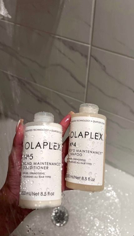 Olaplex works on a molecular level to repair damaged and broken bonds in the hair that are caused by any damage For All Hair Types,For Damaged Hair Olaplex Products, Olaplex Shampoo, Hygiene Care, Body Skin Care Routine, Hair Routines, Hair Repair, Hair Care Routine, Skin Care Essentials, No 5