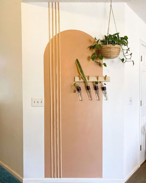 Got a blank wall and 30 minutes? Paint an arch! This is such a great way to liven up a space or try a new color. AND! If there’s one thing I find myself saying OVER and OVER, it’s, “it’s just paint.” Don’t like it? Paint over it. Simple. Paint Area, Painted Arch, Minimalist Dekor, Bedroom Desk, Wall Color, Wall Paint, 인테리어 디자인, Bedroom Wall, Wall Design